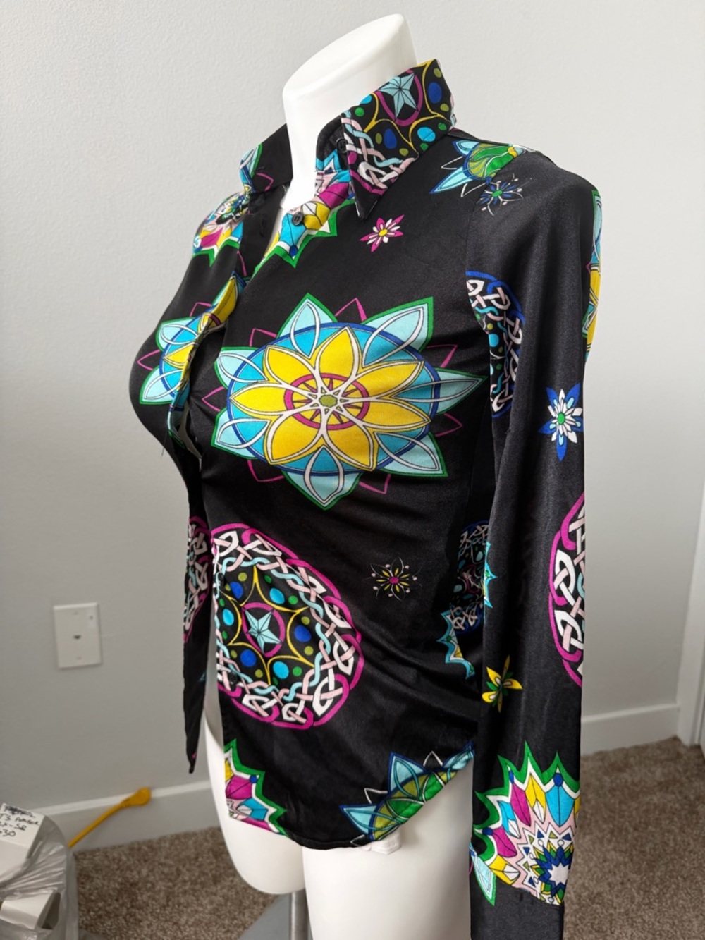 🔥DEREK HEART WOMEN'S LONG SLEEVE BUTTON DOWN SHIRT MULTI- COLOR SIZE SMALL NWOT